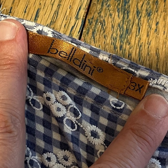 BELLDINI – Blue Gingham Embroidered Peasant Top – Size 3X - Picture 2 of 8
